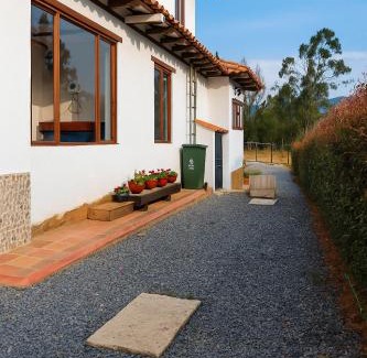 Villa de Leyva House | Cabaña familiar con 4 dormitorios y baños privados