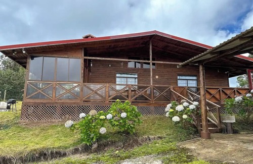 San Isidro Cabin | Cabaña Gota de Mielnn
