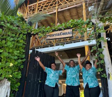 Rincon Hotel | Cabaña Punta Coral