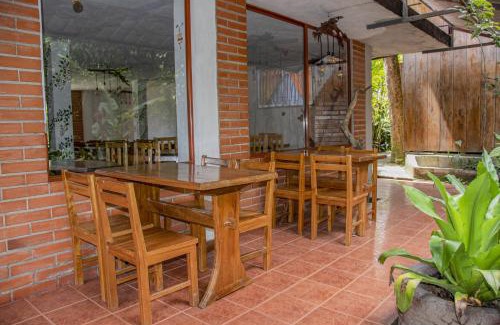 Mindo Cabin | Cabañas Armonía y Jardín de Orquídeas