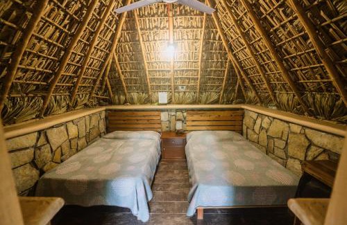 La Huasteca House | Cabañas Casa de la Montaña