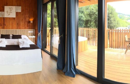 Santiago de Compostela Other | Cabañas Compostela - Cabaña Pedroso con bañera de hidromasaje