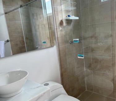 Gigante House | Cabañas Compostela