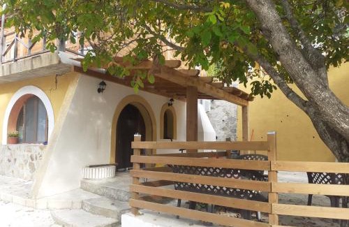 Gontar House | Cabañas El Nogueral