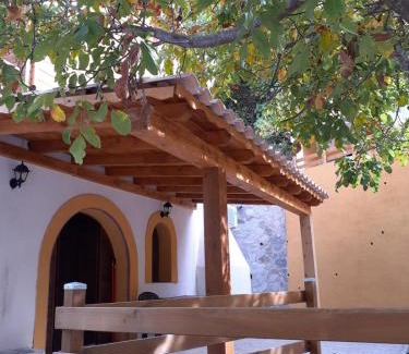 Gontar House | Cabañas El Nogueral