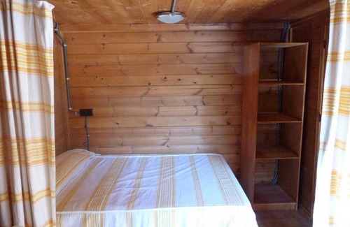 Cuevas del Campo Resort | Cabañas Negratín