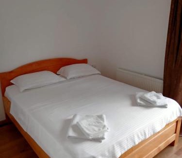 Colibita House | Cabana de închiriat la Colibița Straciorul