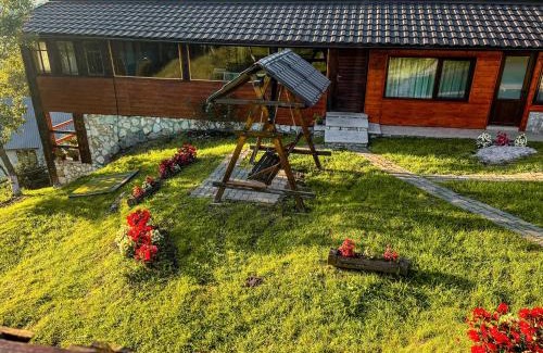 Rosia Montana Ski Chalet | Cabana "Tăul Brazi"