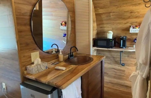 Seguin Cabin | Cabernet Cabin