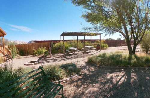 Escalante Cabin | Cabin 3 - The-Hole-in-the-Rock - Dry Camping Cabin