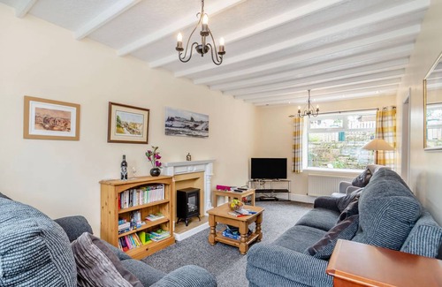Castleton Cottage | Cabin ∙ 4 bedrooms ∙ 6 guests