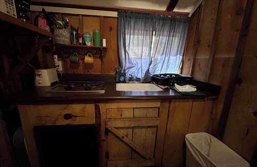Christopher Creek Cabin | Cabin #6 - Studio - No Fireplace