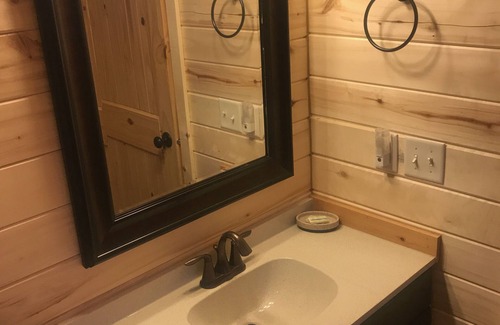Sweetwater House | Cabin 6