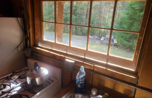 Jamaica Cabin | Cabin 7min to Ski Stratton-Wood Stove,Starry Skies,Fire Pit,Views,Dogs OK