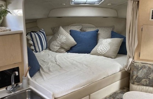 Nancy Boat Rental | Cabin Cruiser on the Water