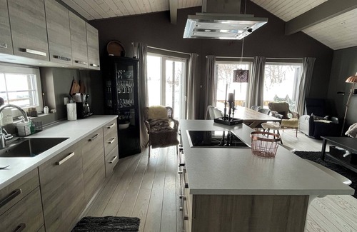 Vinje Cabin | Cabin for 10 person, playground and bikes inkludet