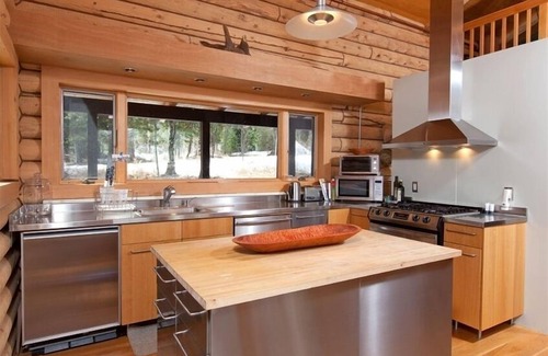 Wilson Cabin | Cabin in Woods Moments from Wilson w Jackson Hole Property Management