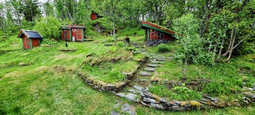 Botnhamn House | Cabin magic on Senja, atmosphere like a fairytale