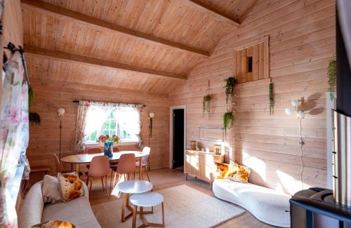 Dalsbygda Apartment | Cabin near the lake