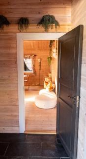 Dalsbygda Apartment | Cabin near the lake