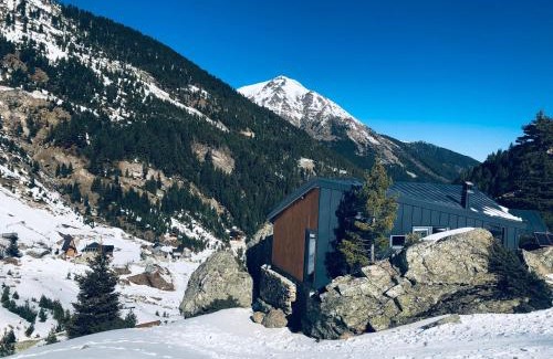 Donji Crnobreg Villa | Cabin on a Rock - Mountain Escape