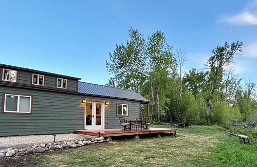 Red Lodge Cabin | Cabin on acreage minutes from downtown Red Lodge!
