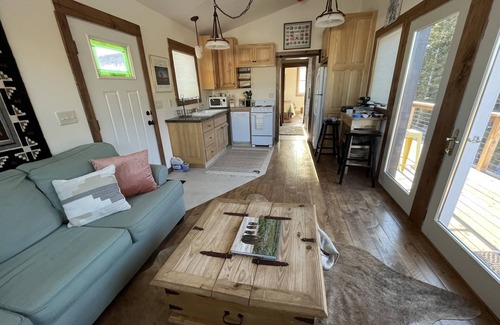 Victor Cabin | Cabin on the Creek