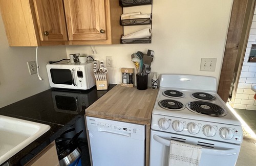 Victor Cabin | Cabin on the Creek