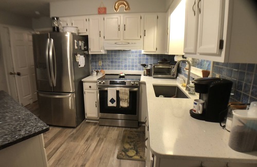 Covington Cabin | Cabin on the Jackson River with dock, deck, firepit and sauna. Pet friendly!