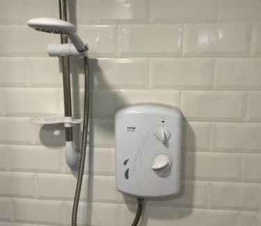 Warwick House | Cabin Retreat in the heart of Warwick.