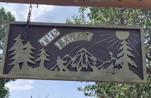 Kamas Cabin | Cabin sleeps 16- only 10 minutes from Wasatch Mountain Uintas National Park