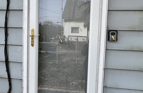 Lansing Apartment | Cabin style w/private entrance - 5 min to FRIB, MSU, McLaren and Sparrow