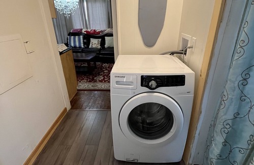 Lansing Apartment | Cabin style w/private entrance - 5 min to FRIB, MSU, McLaren and Sparrow