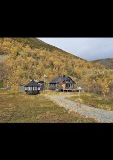 Batsfjord House | Cabin with fishing and hunting opportunities