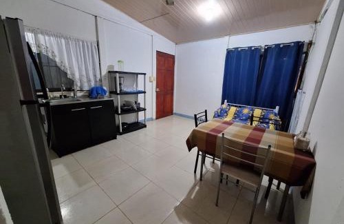 Brasilito Apartment | Cabina Grande en Brasilito con Piscina a 2 min de la playa