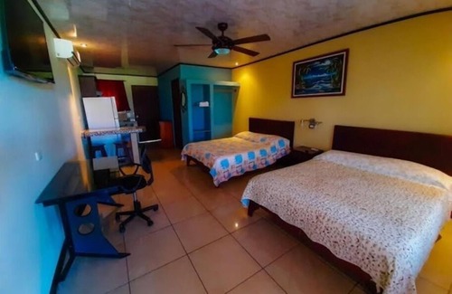 Aguas Zarcas Hotel | Cabinas Piedra Luna