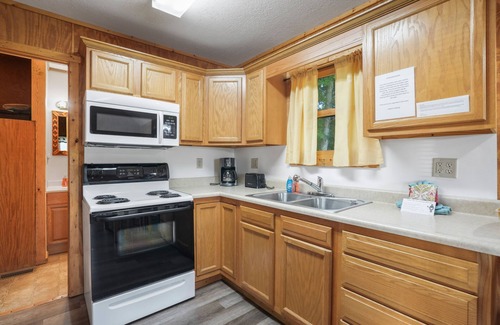 Logan Cabin | Cabins In Hocking - Retreat cabin #7