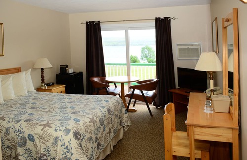 Baddeck Hotel | Cabot Trail Motel