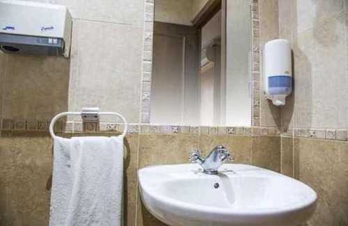 Jaraiz de la Vera Hotel | Café Bar Hotel Jefi