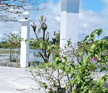 Naujan House | Cairnes Farm House