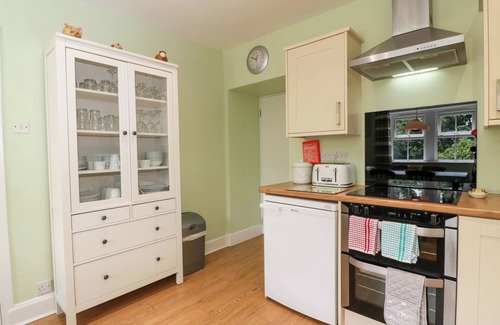 Girvan House | CAIRNHILL, pet friendly, country holiday cottage in Girvan