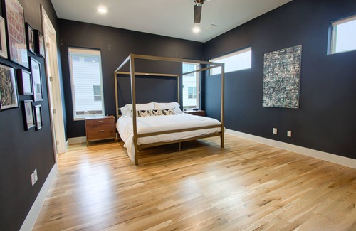 Old East Dallas House | California Vibes in heart of Dallas, heated pool