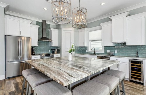 Navarre Beach House | Calla Lily Cove : Breathtaking Home w/Elevator In a Gated Community-Sleeps 12