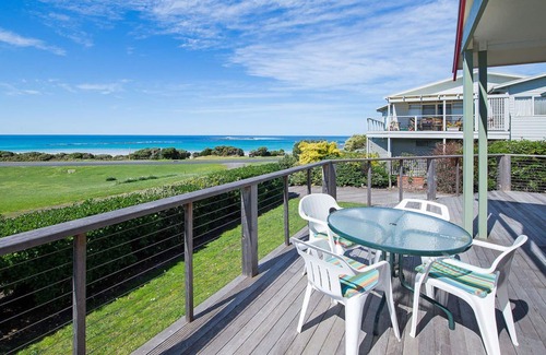 Marengo House | Callahan - At Apollo Bay
