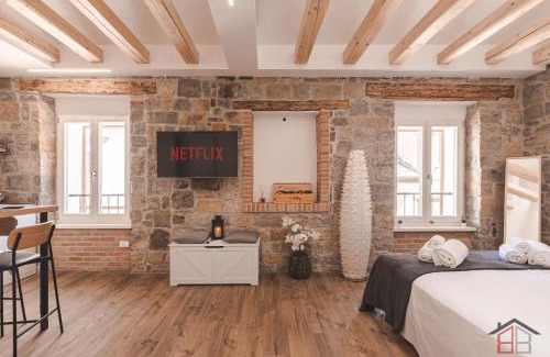 Muggia Apartment | CALLE DE BERNARDIS 1 l BB APARTMENTS TRIESTE