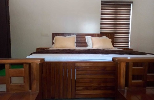Kuzhuppilly Resort | Calm and Pleasant 2-bedroom resort with AC and wifi in Cherai beach