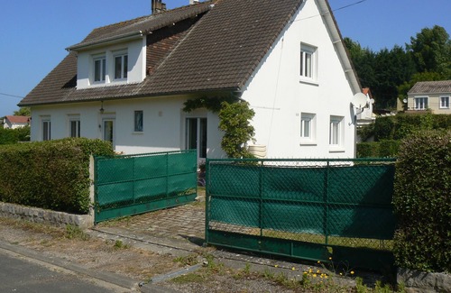 Mesnil-Val-Plage Apartment | Calm, sea and countryside