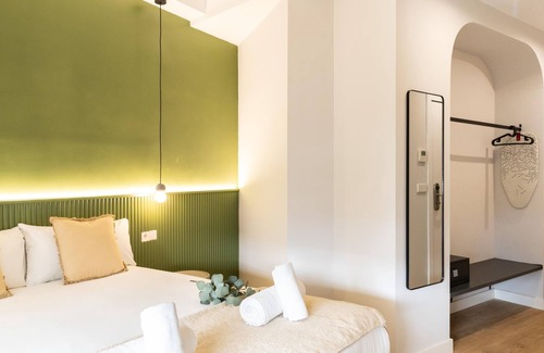 Lista Hotel | Calma Rooms by Charming VI
