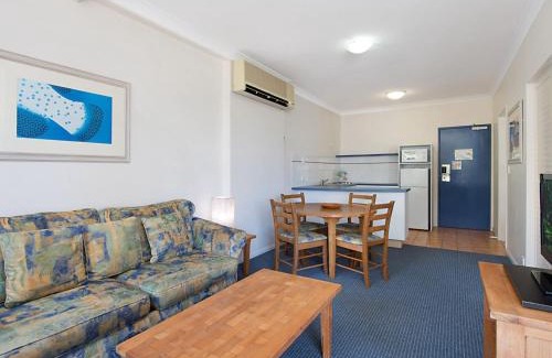 Coolangatta Apartment | Calypso Plaza Resort Unit 146