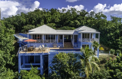 Estate Frenchman Bay Villa | CalypsoBlu: Updated 3 bedroom villa - pool, near beach with ocean view.